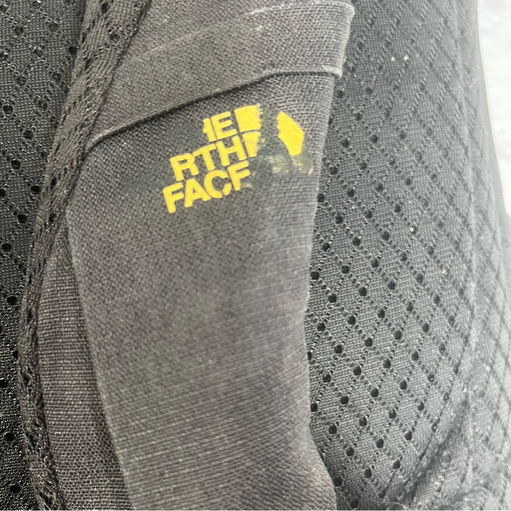 🎒🔥 Vintage The North Face Backpack – Distressed Street Style - Picture 10 of 10